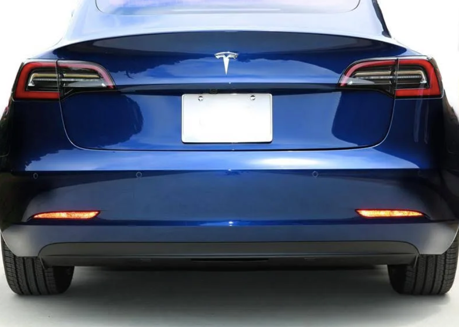 Attelage furtif pour TESLA MODEL 3